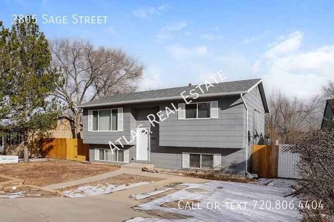 Building Photo - Beautiful Multi-level 3 Bedroom 2 Bath hom...