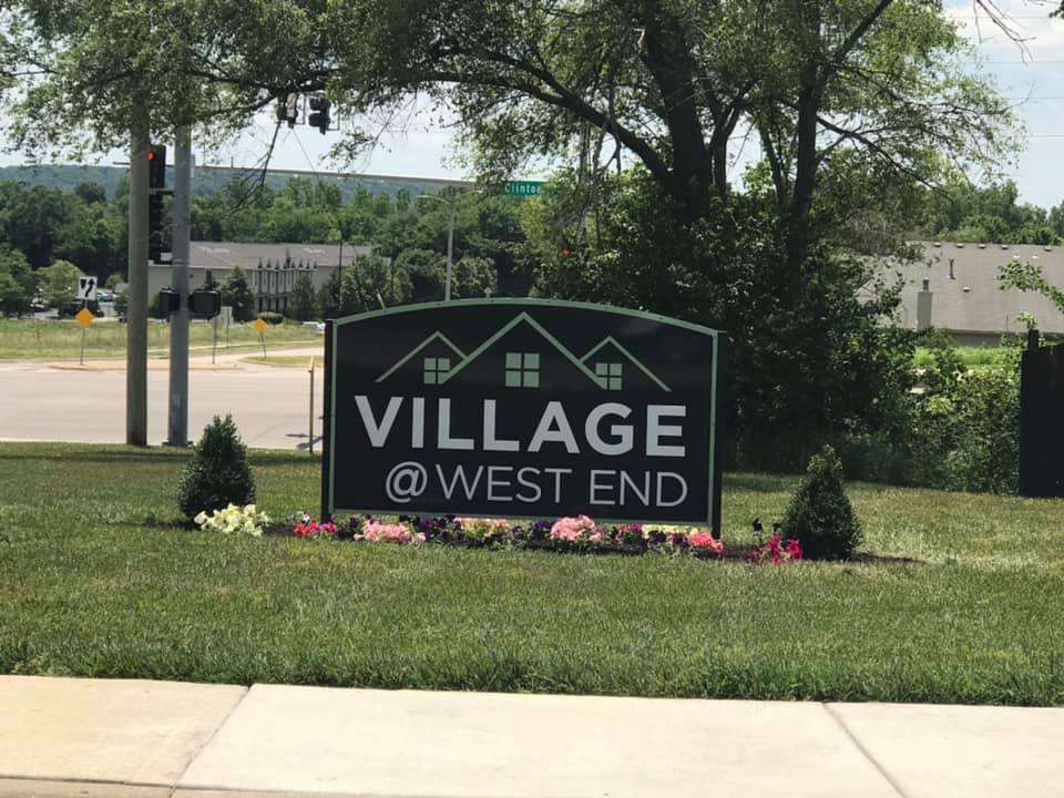 Foto principal - Village at West End