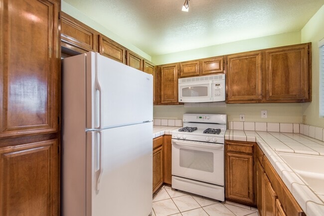 Foto del edificio - 3651 Knollwood Terrace