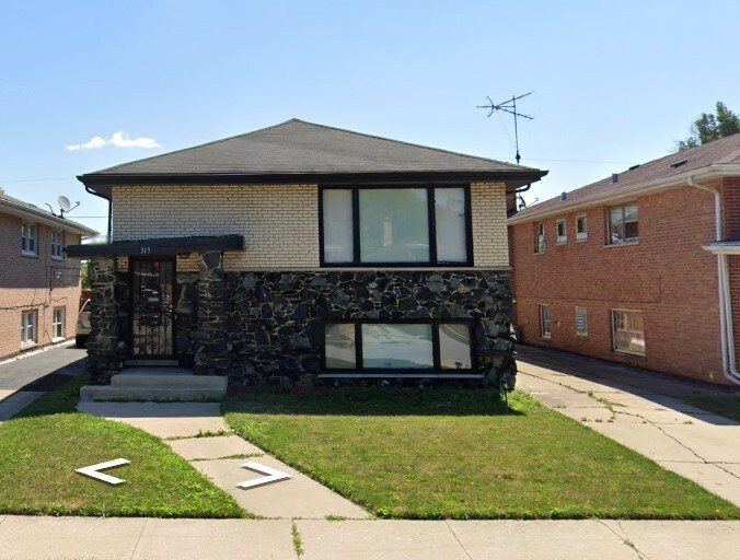 315 Bensley Ave Unit 2f, Calumet City, IL 60409 Room for Rent in