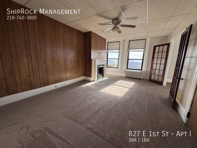 Foto del edificio - 827 E 1st St