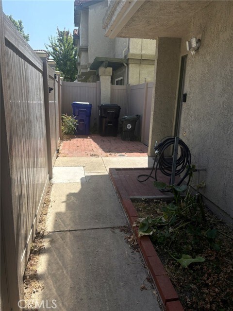 Foto del edificio - 8409 Western Trail Pl