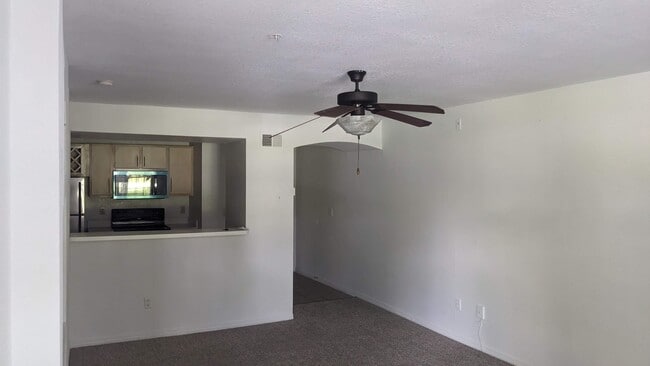 Building Photo - 7240 Westpointe Blvd