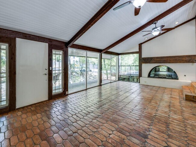 Building Photo - 20 Hull Cir