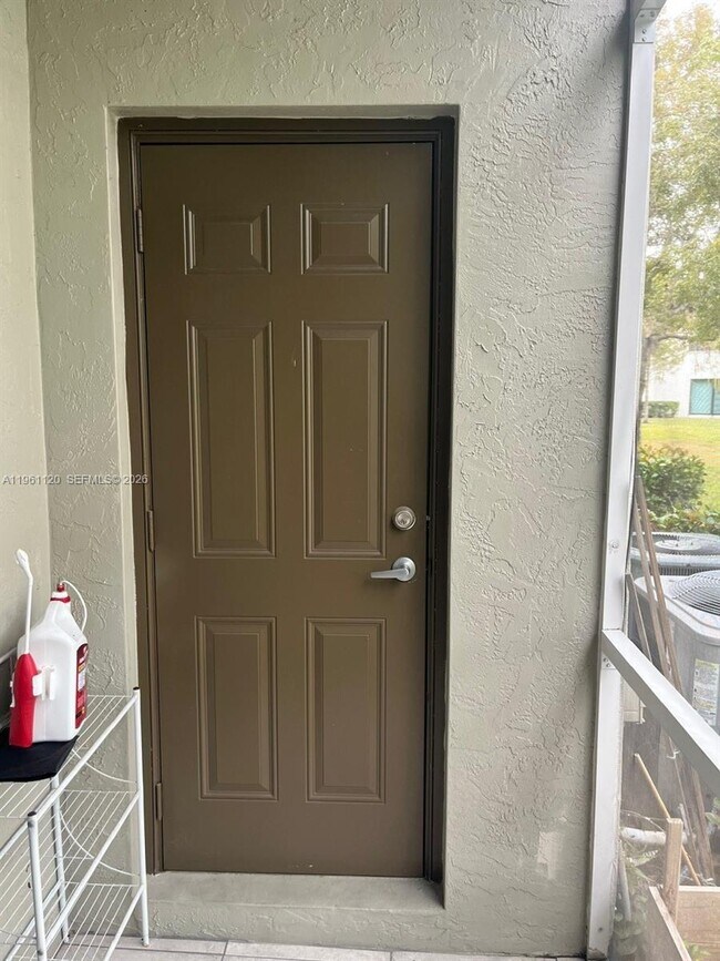 Building Photo - 4211 Napoli Lake Dr