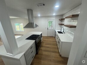 Building Photo - 9412 Quail Meadow Dr