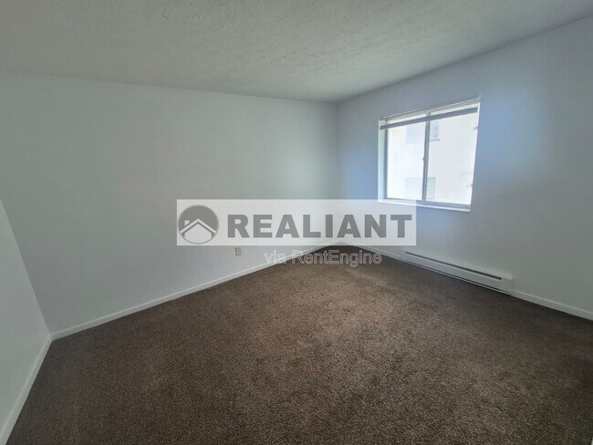 Building Photo - 918 Highland Ave