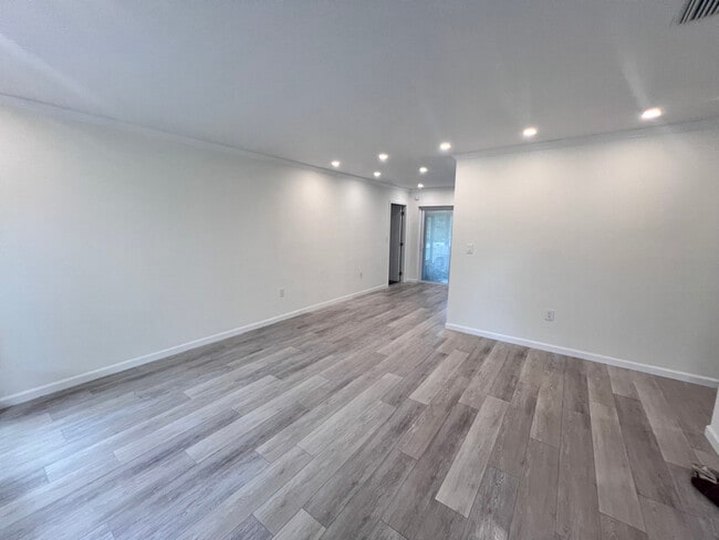 Building Photo - 3419 Van Nuys Loop