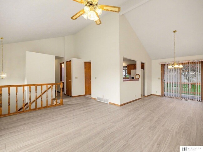 Foto del edificio - 5763 N 130th St