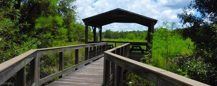 Building Photo - 7627 Jacaranda Ln