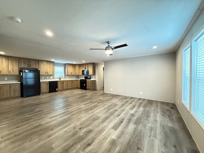 Foto del edificio - 29647 Erie Ct