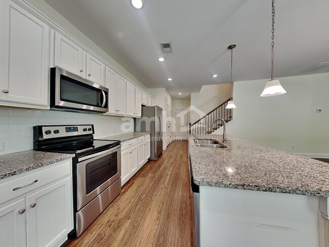 Foto del edificio - 205 Lindridge Dr