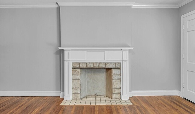 Foto del edificio - Newly Updated 2BD 1BA Duplex Home - Available Now!