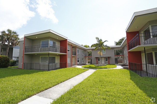 Building Photo - The Astoria - Sabal