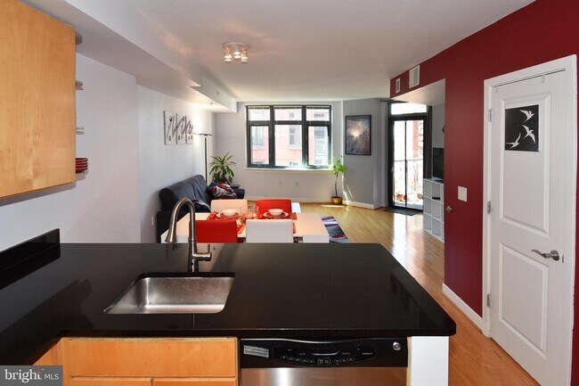 Foto del edificio - 1117 10th St NW