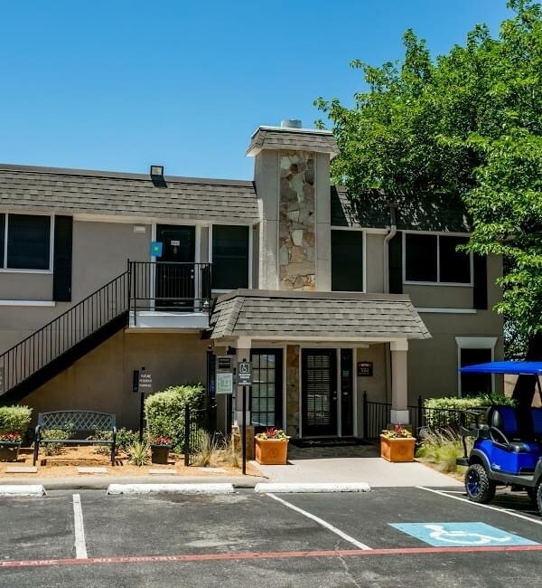 Building Photo - 3037 Mustang Dr