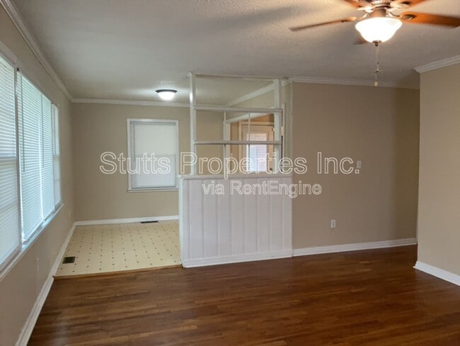 Building Photo - 3407 Pine Cir