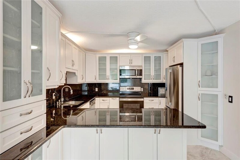 Foto principal - 715 20th St