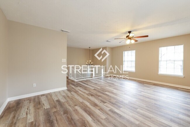 Foto del edificio - Spacious 4 bedroom home in Kingwood!