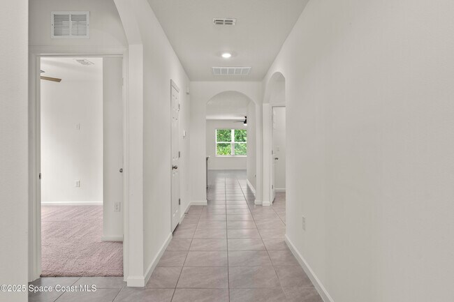 Foto del edificio - 1085 Cranberry Rd SE