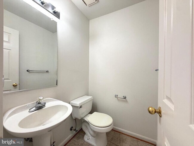 Foto del edificio - 188 Pinecove Ave