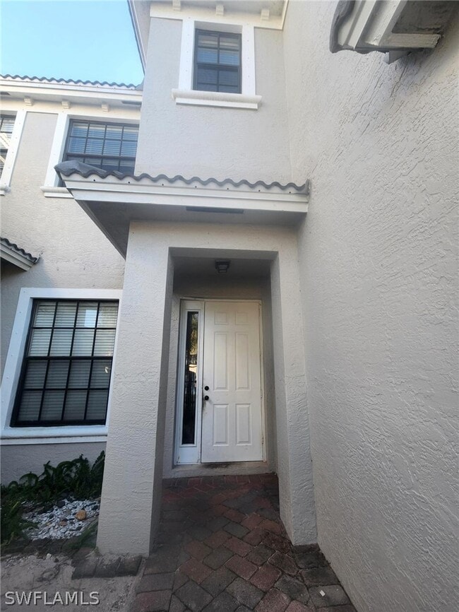 Building Photo - 14708 Sutherland Ave