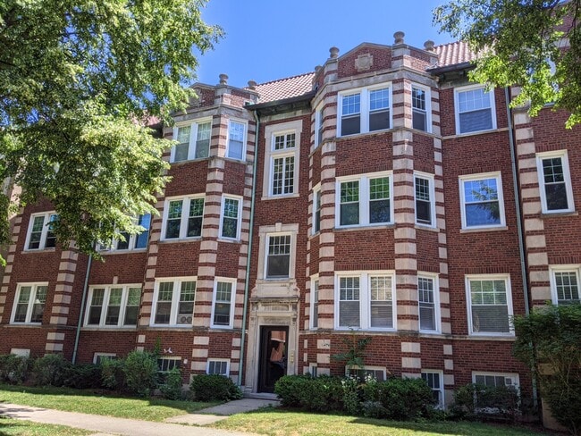 Building Photo - 325 Kedzie St