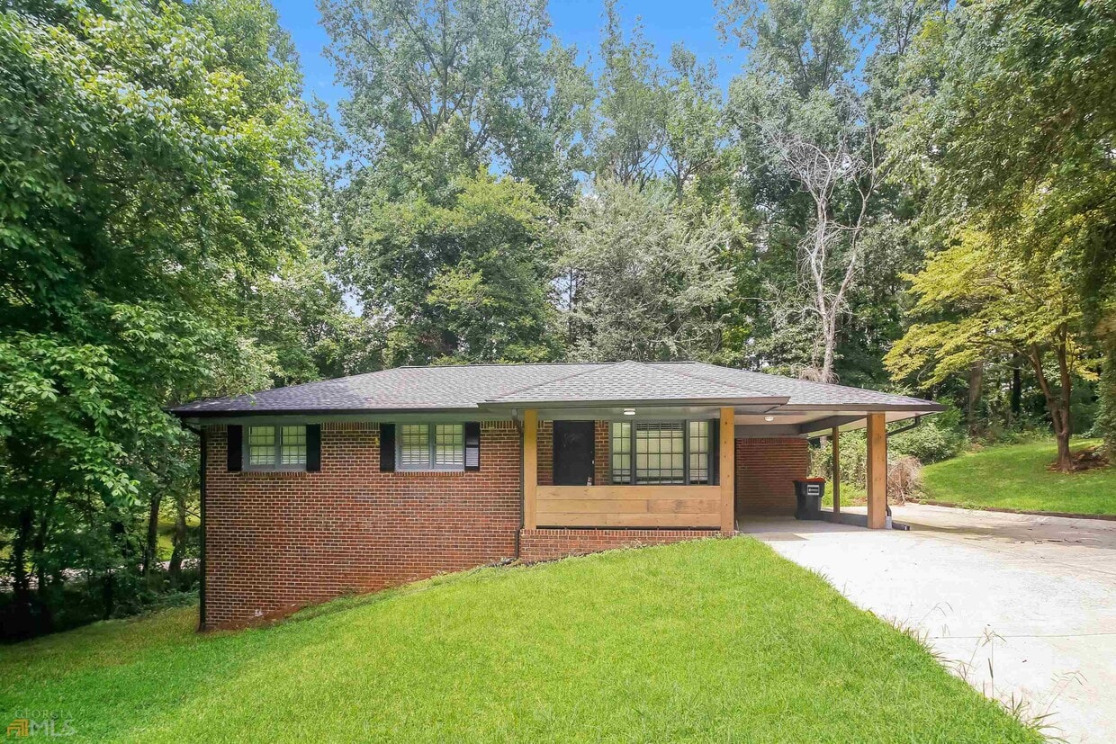 3800 Cherokee Trails Dr SW, Marietta, GA 30008 House for Rent in