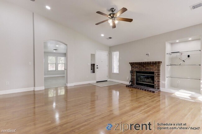 Foto del edificio - 3 br, 2 bath House - 8202 Andante Dr, Citr...