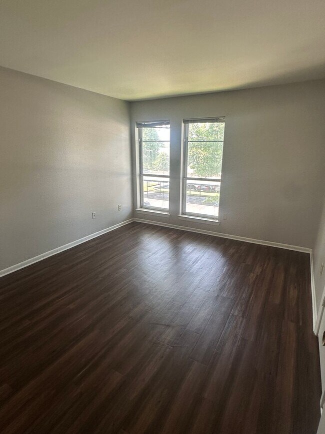 Foto del edificio - 1BD/1BA Condo located on the Germantown/Memphis Line!