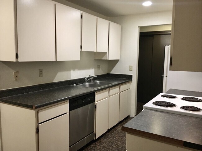 Foto del edificio - 6106 NE 192nd Pl