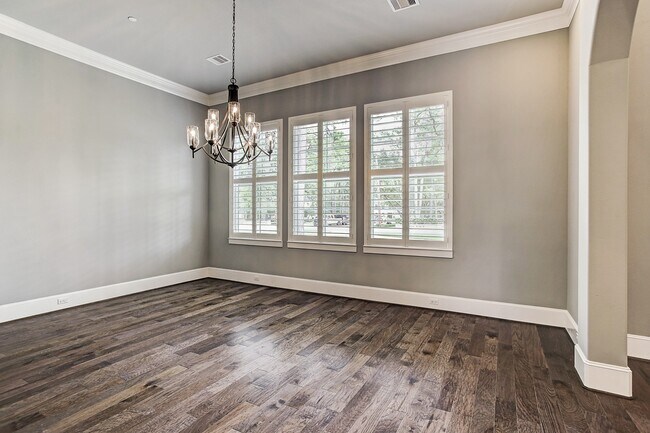 Building Photo - 325 Bunker Hill Rd