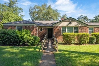 Building Photo - 1605 Akridge Dr
