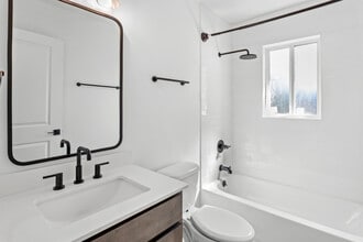 Encore Bathroom - Cadence of Newport
