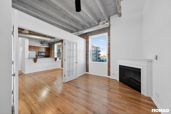 Building Photo - 4545 S Drexel Blvd