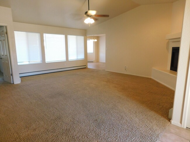 Foto del edificio - COMING SOON