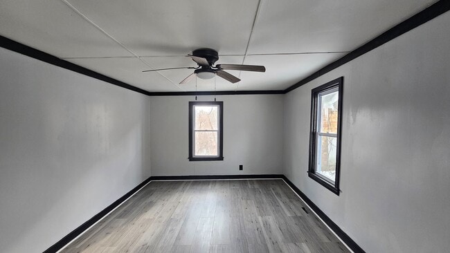 Foto del edificio - Newley renovated single family 1 bed 1 bath home for rent!