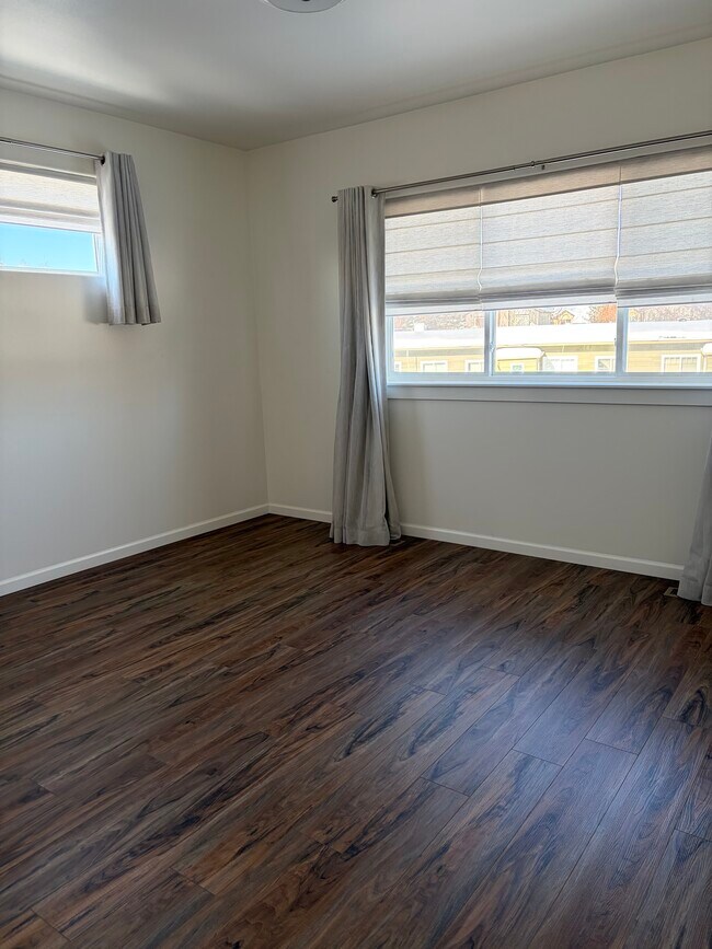 Foto del edificio - 4821 Kalenka Cir