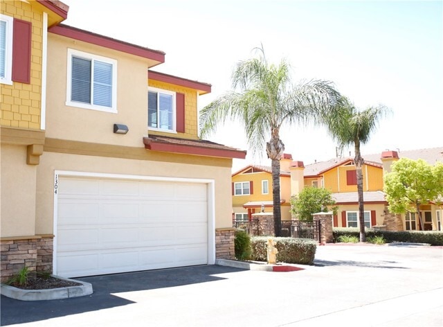 Foto principal - 1510 Orange Ave