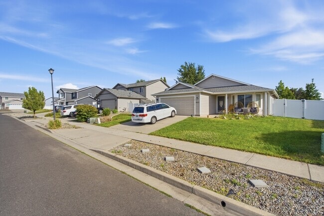 Foto del edificio - 9623 Nick Ave