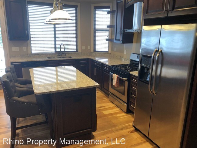 Foto del edificio - 664 E Eagle Ridge Dr
