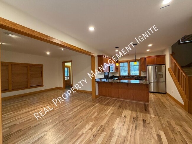 Foto del edificio - 453 S Pine St