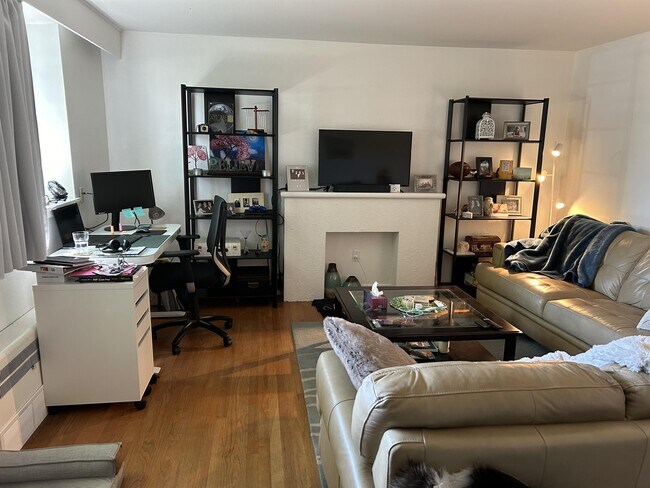 Photo du bâtiment - 2105 W 47th Ave