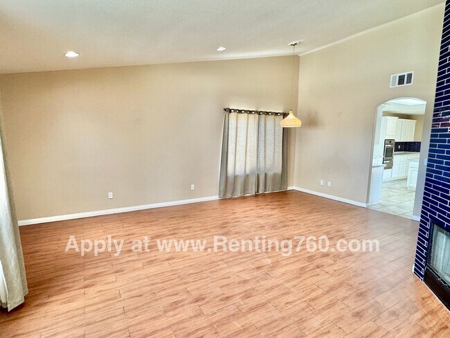 Foto del edificio - Spacious 4 Bedroom Home in Copper hills Ne...