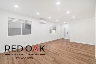 Building Photo - 649 W 92nd St