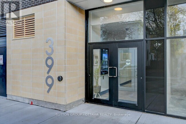 Photo du bâtiment - 399 Winston Ave