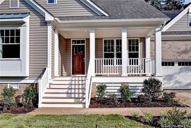 Building Photo - 9919 Swallow Ridge