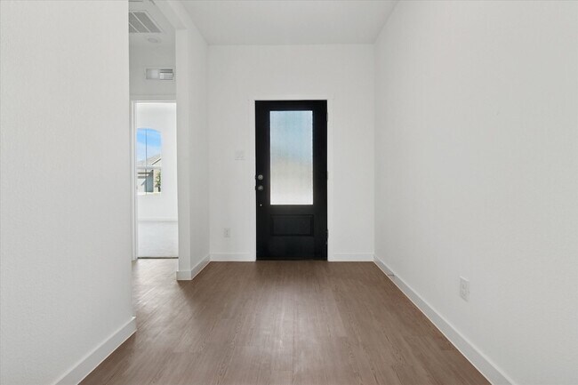 Foto del edificio - 1805 Alpine Larch Ln