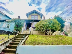 Building Photo - 3508 SE Division St