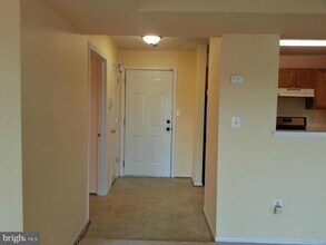 Building Photo - 13800 Farnsworth Ln